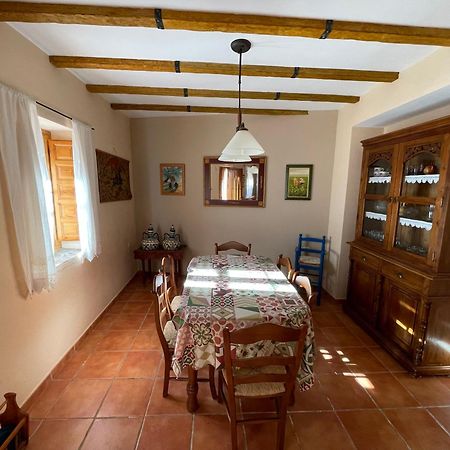 Casa Petra : Bonita Casa Rural En Yunquera Esterno foto